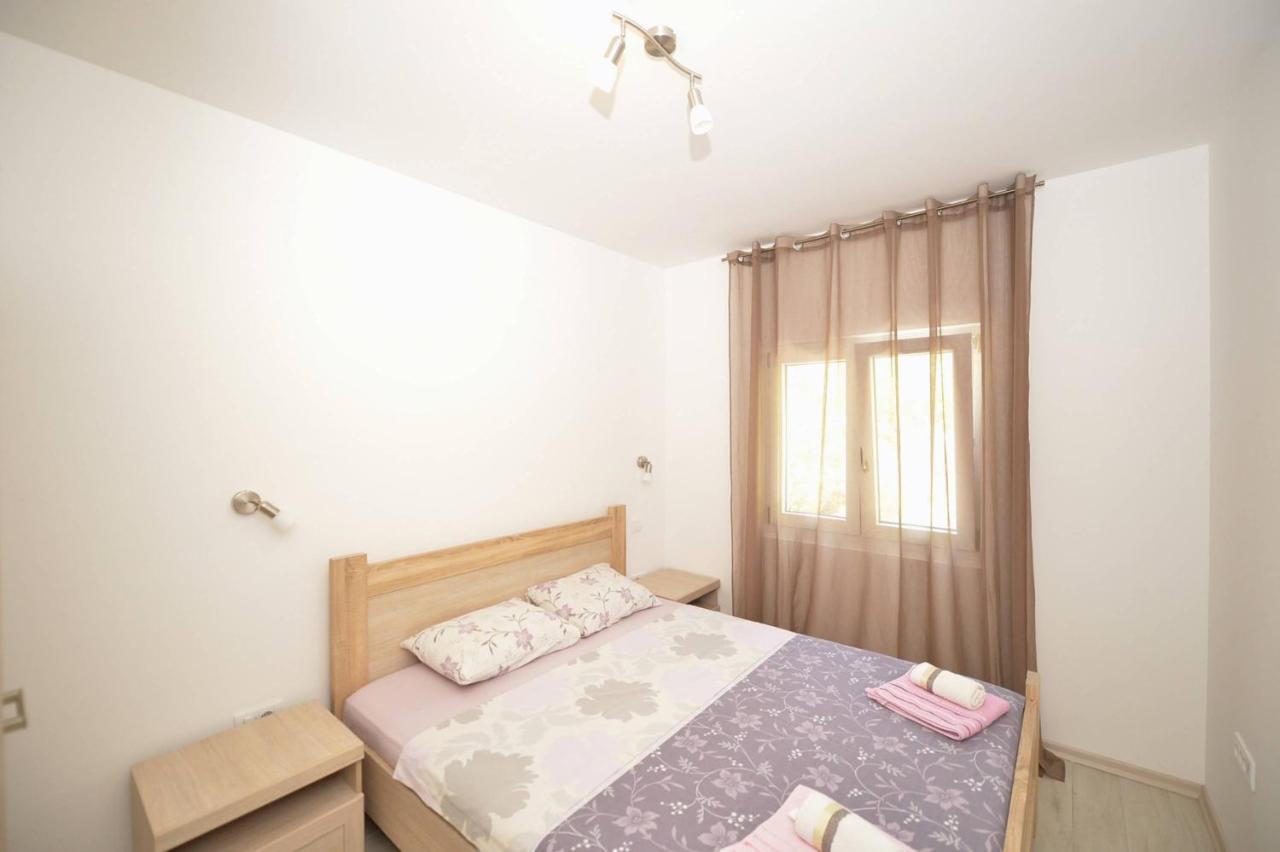 J & P Apartments Orahovac Kotor Extérieur photo