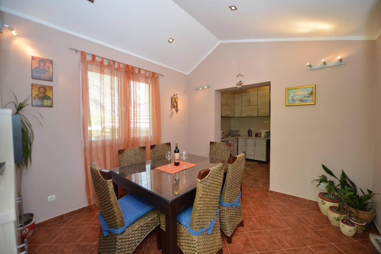 J & P Apartments Orahovac Kotor Extérieur photo
